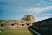 N�dvo�� kl�tera jepti�ek, Uxmal, Mexiko